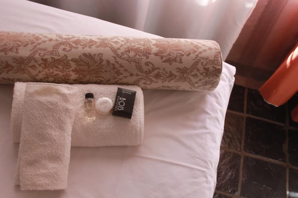 Free toiletries, towels