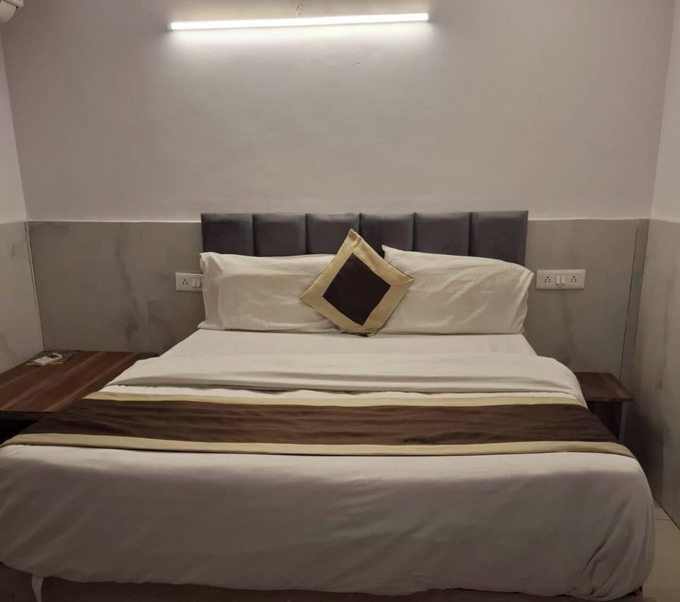 Standard Room | Free WiFi, bed sheets