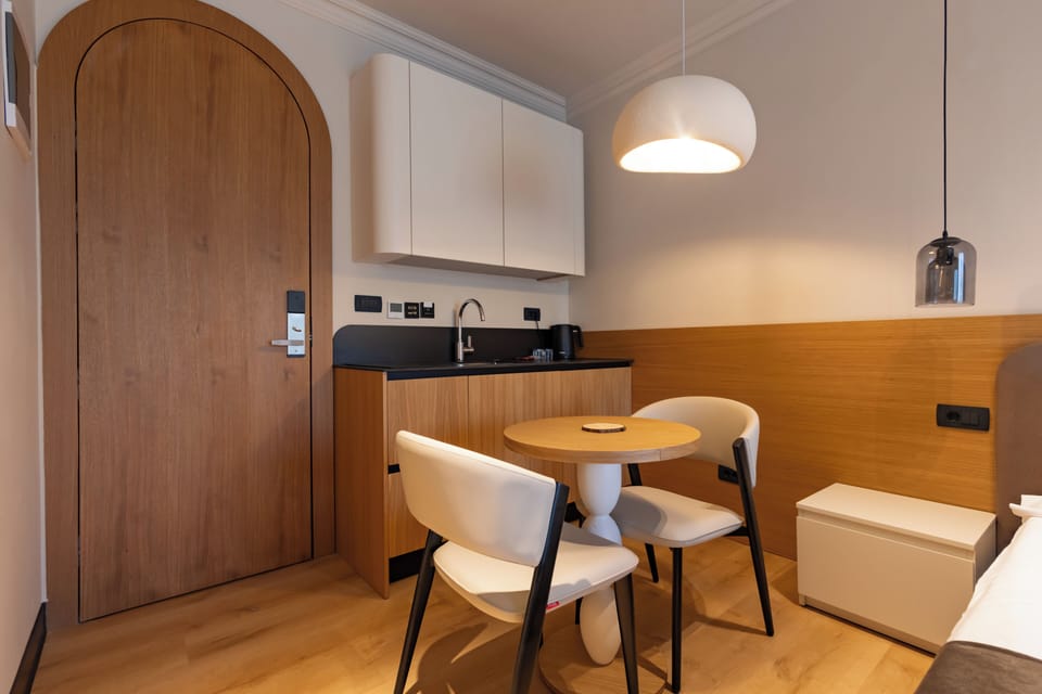 Private kitchenette