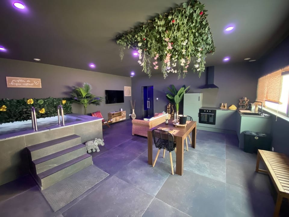 Apartment, 1 Bedroom, Smoking | Interior