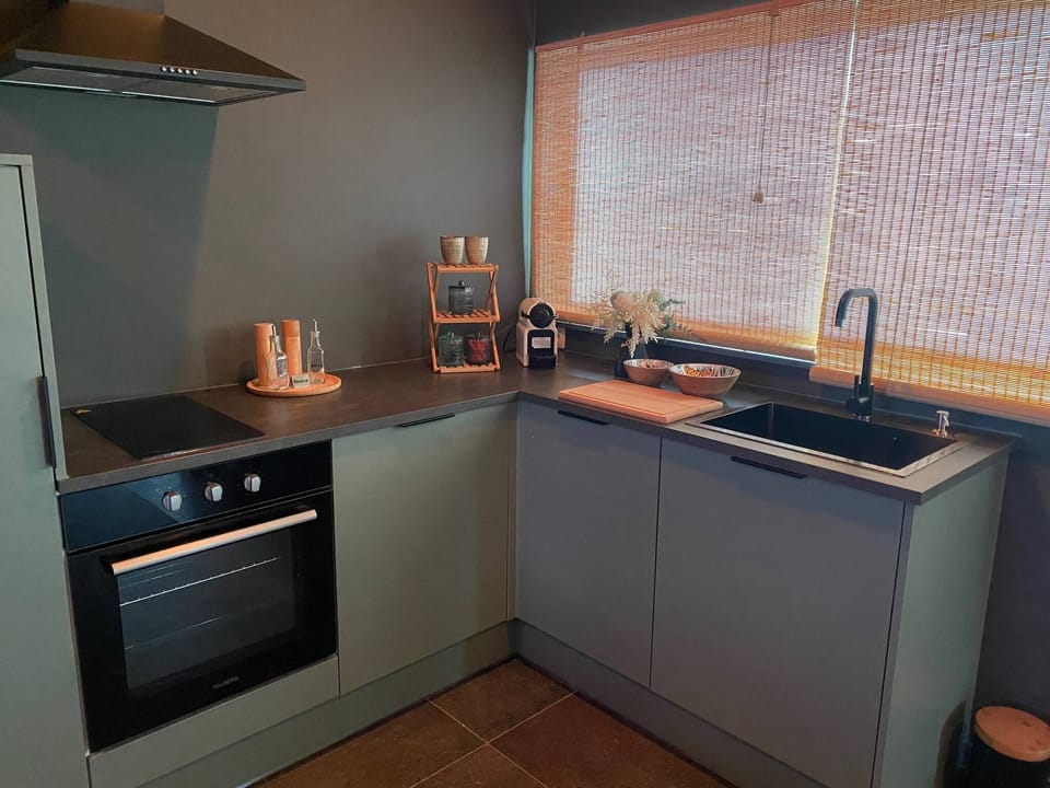 Apartment, 1 Bedroom, Smoking | Interior