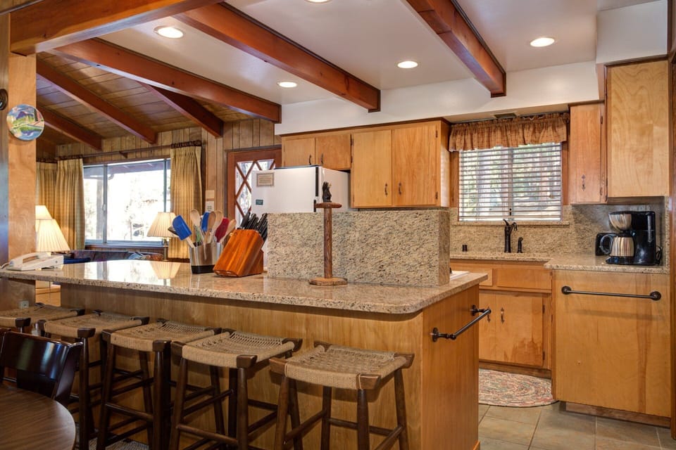 Chalet (2 Bedrooms) | Interior