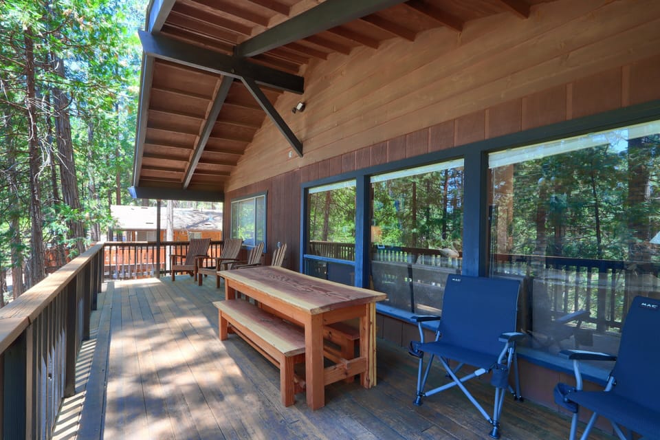 Chalet (3 Bedrooms) | Interior