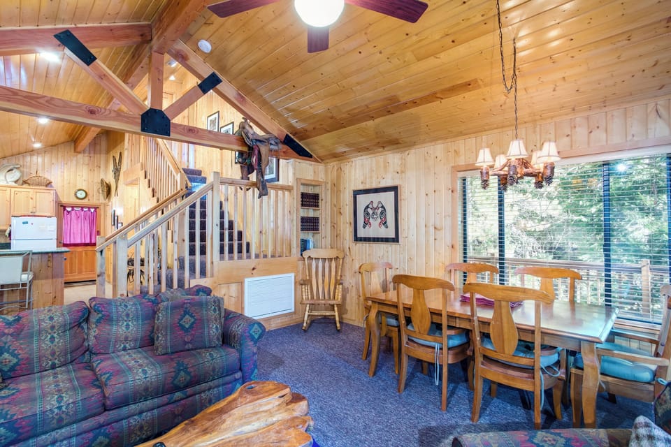 Chalet (2 Bedrooms) | Interior