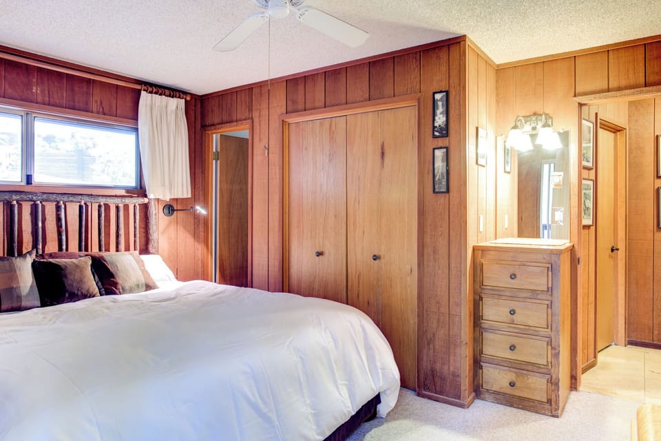 Chalet (4 Bedrooms) | Interior