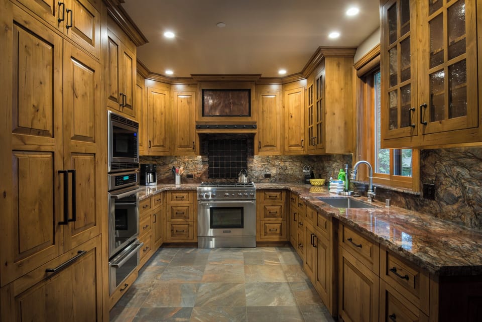 Chalet (3 Bedrooms) | Interior