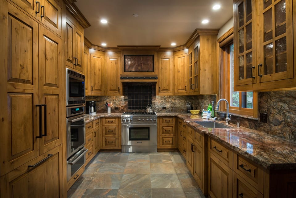 Chalet (3 Bedrooms) | Interior