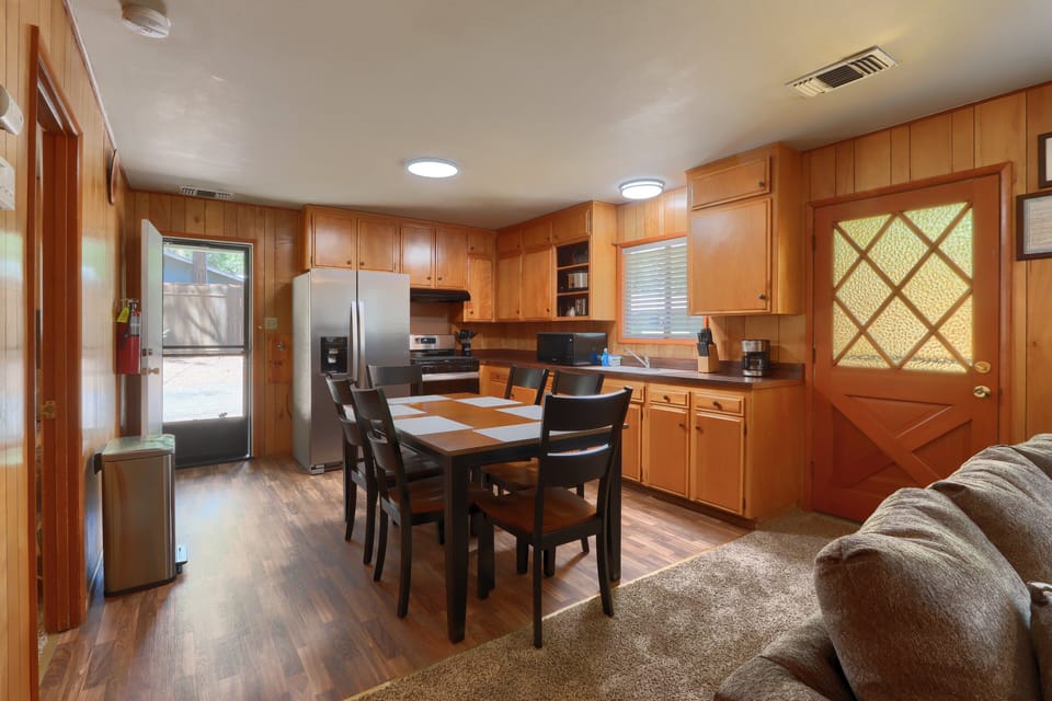 Chalet (2 Bedrooms) | Interior