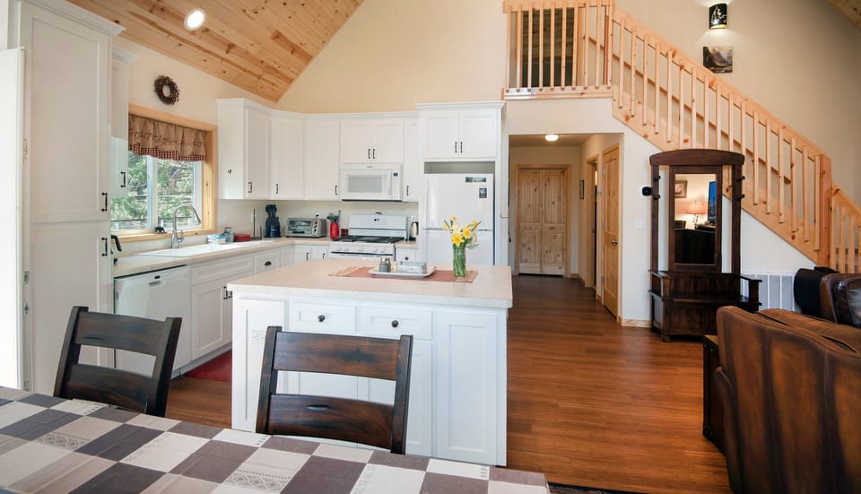 Chalet (3 Bedrooms) | Interior