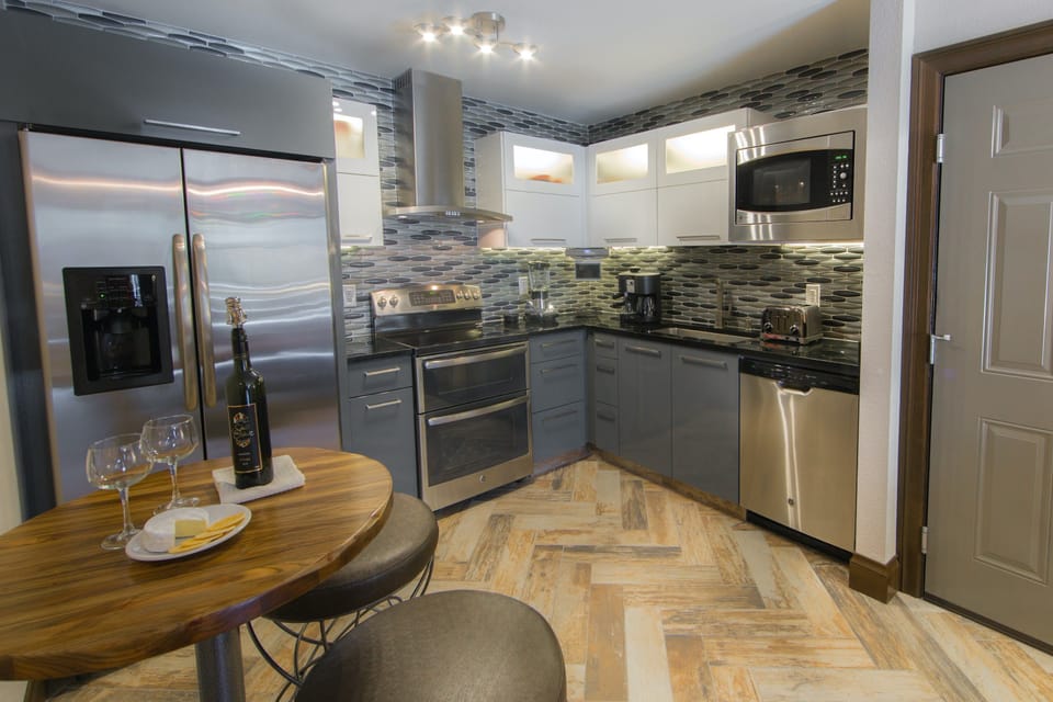 Make a tasty snack in your own kitchenette!