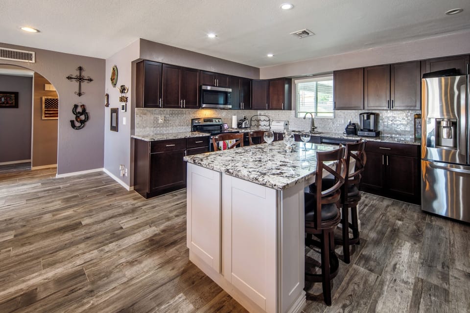 House (3 Bedrooms) | Private kitchen | Microwave, oven, stovetop, dishwasher
