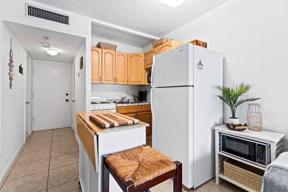Fully equipped kitchen with everything you need to prepare your favorite meals