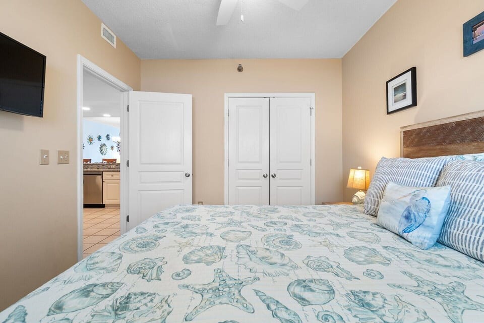 Smart TV with Direct TV service and large closet with dresser