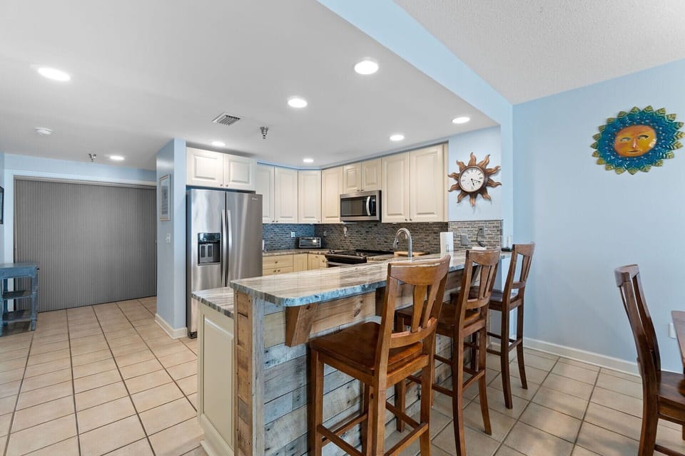 Breakfast bar seating for conversations during meal prep