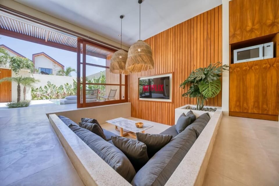 Luxury Villa, Lanai | Living area | Flat-screen TV