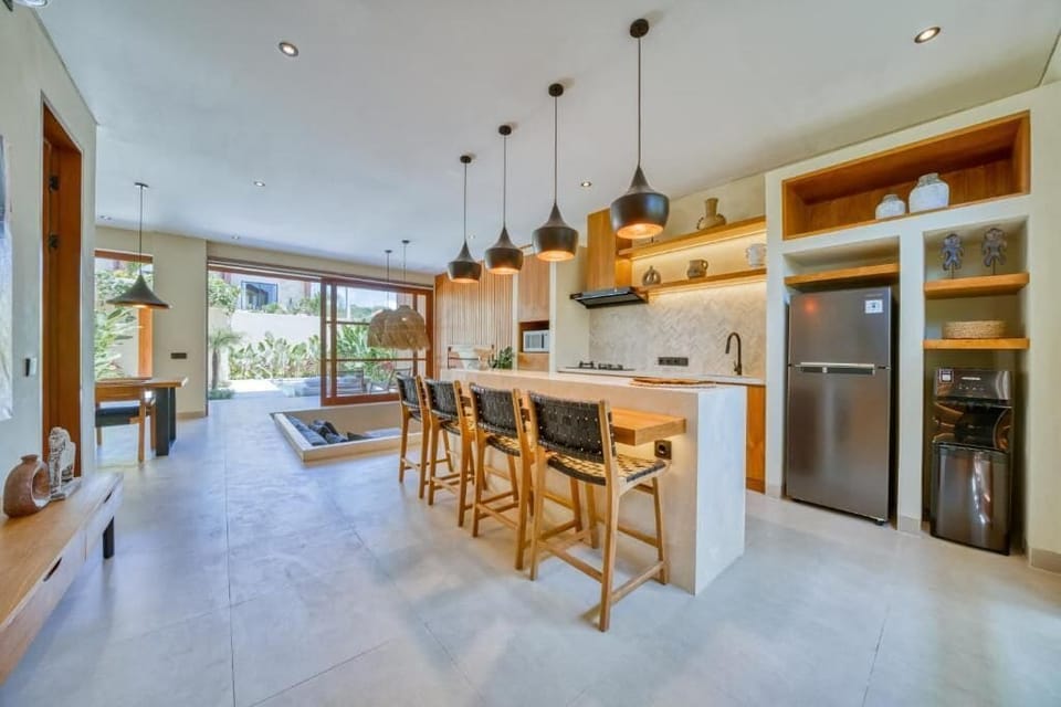 Luxury Villa, Lanai | Private kitchen | Electric kettle