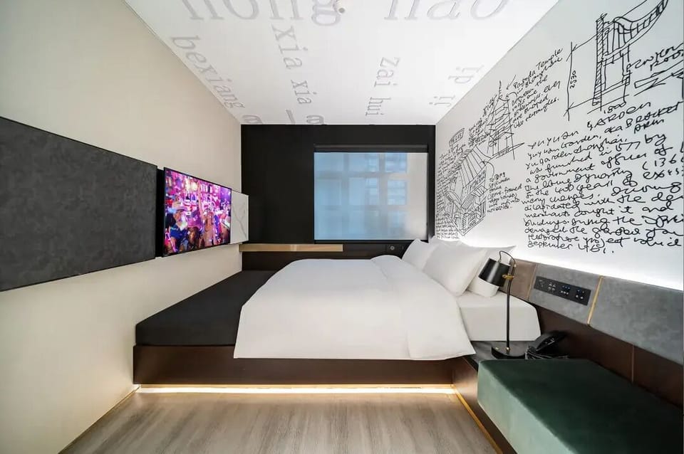 Business Double Room | Laptop workspace, iron/ironing board, free WiFi