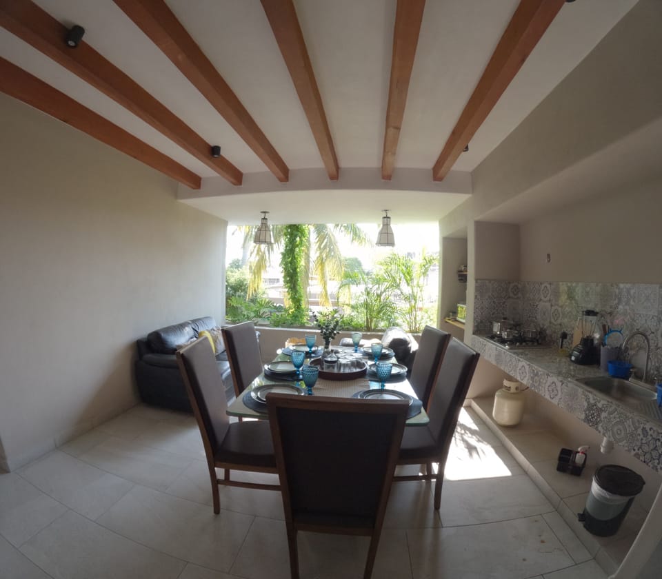 Master Suite 7 | Living area | 50-inch Smart TV with cable channels