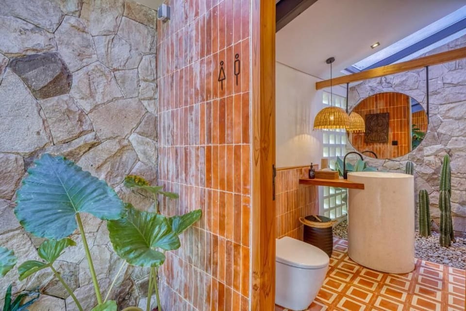 Standard Villa, Balcony, Pool View | Bathroom