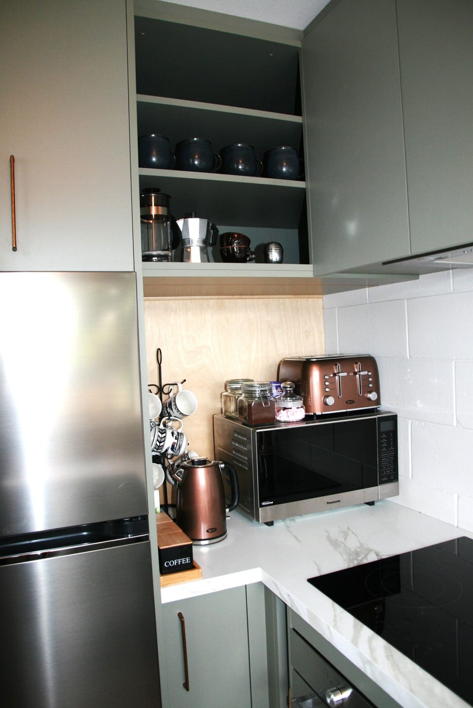 Breakfast, hot chocolate and coffee station