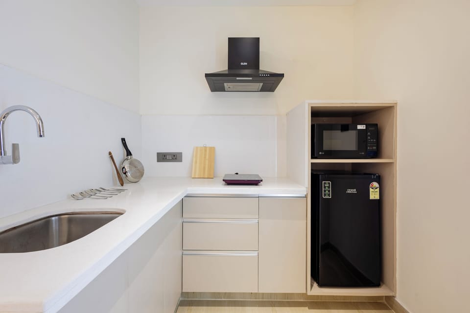 Premium Studio Suite | Private kitchen