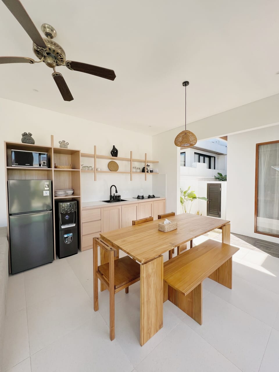 Deluxe Villa, Pool View | Dining