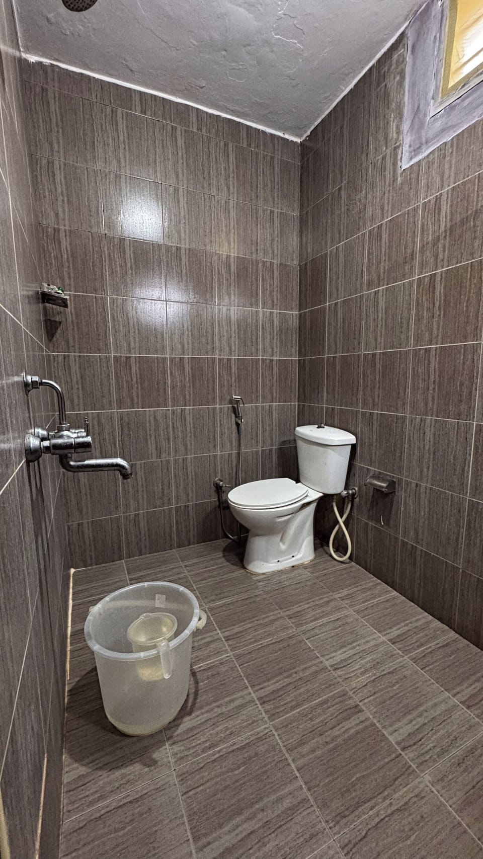 Superior Double or Twin Room, Balcony, Garden View | Bathroom | Combined shower/tub, towels, soap, shampoo