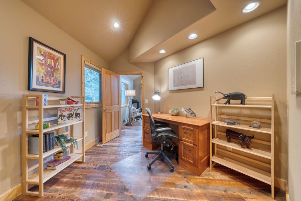Designated work area just off the primary bedroom.