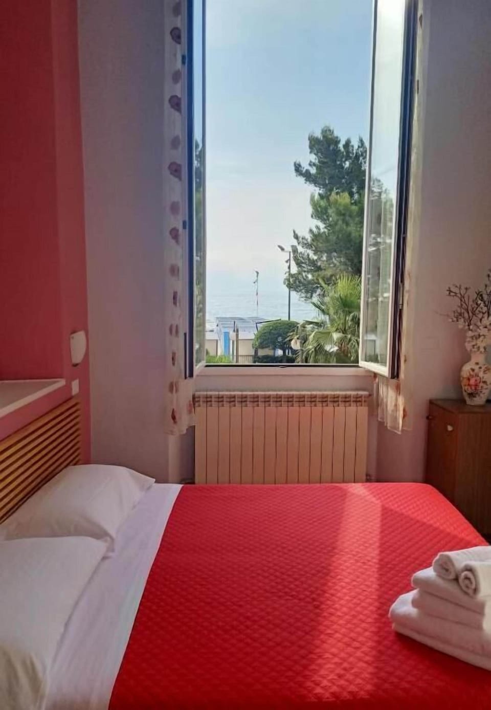 Superior Double or Twin Room, Sea View | WiFi (free)