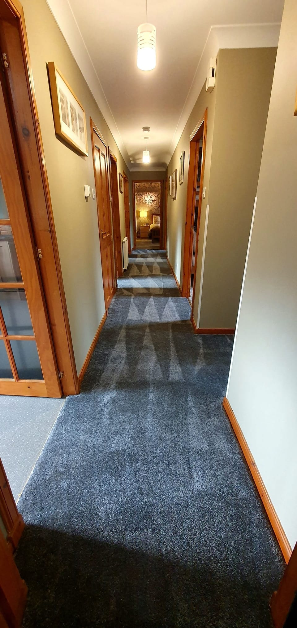 Superior Cabin, 4 Bedrooms (2 double, 1 king, 2 singles) | Individually decorated, individually furnished, desk, laptop workspace