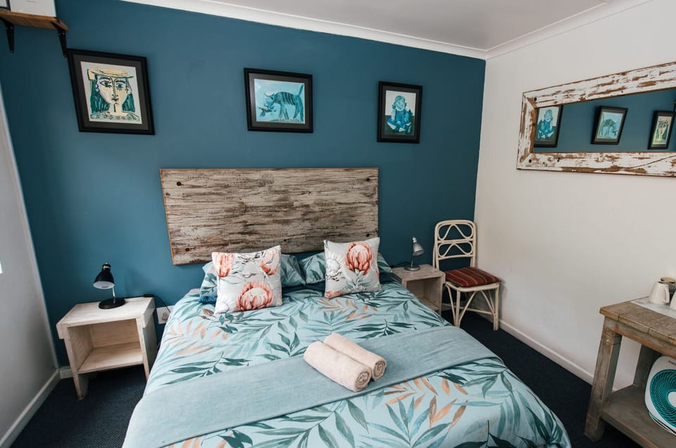 Standard Double Room | Iron/ironing board, free WiFi