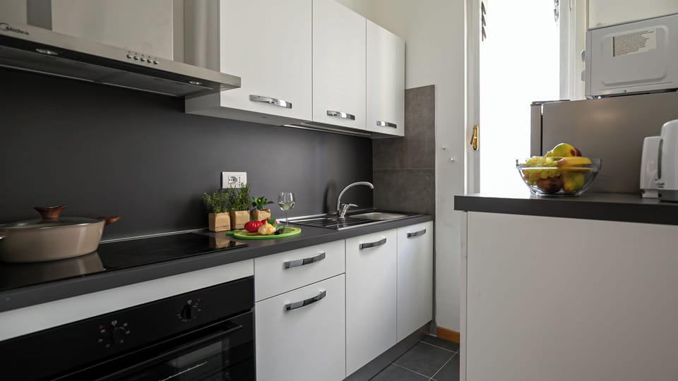 Apartment (1 Bedroom) | Interior