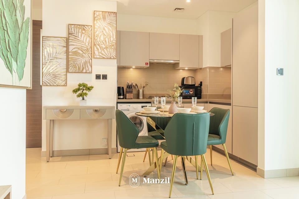Luxury Apartment, City View | Dining