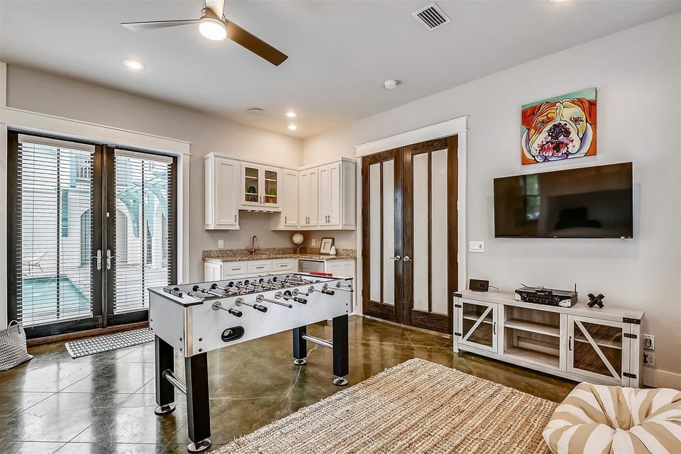 Game room