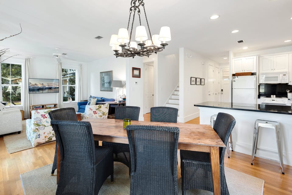 House, 3 Bedrooms | Dining