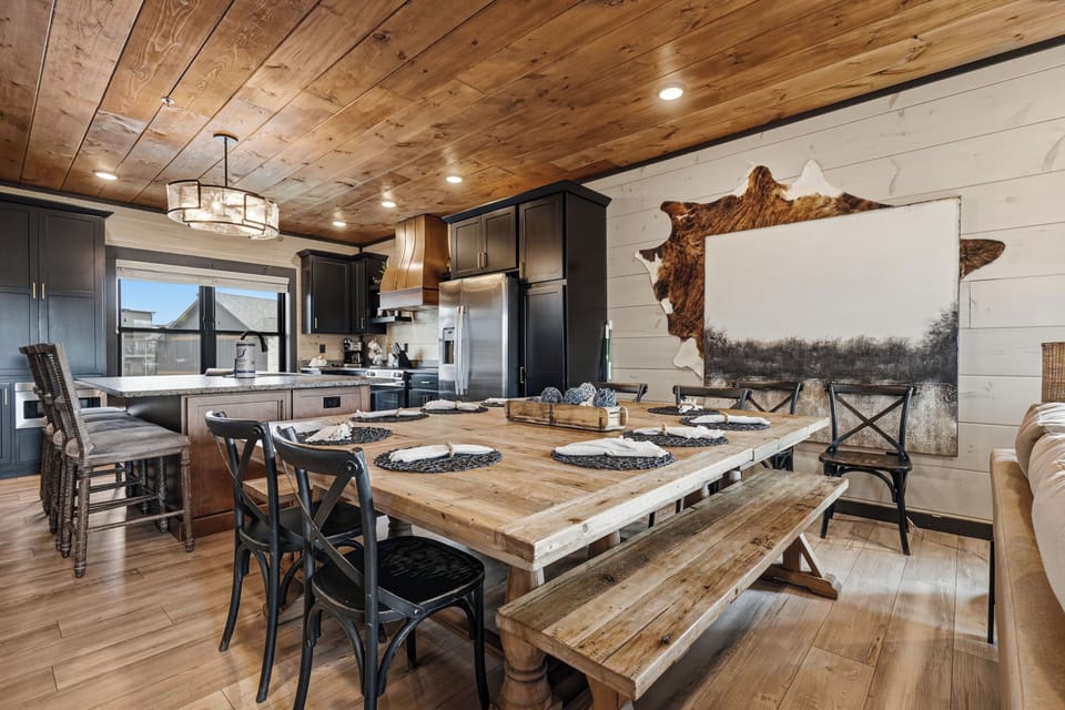 Dining area with seating for group meals