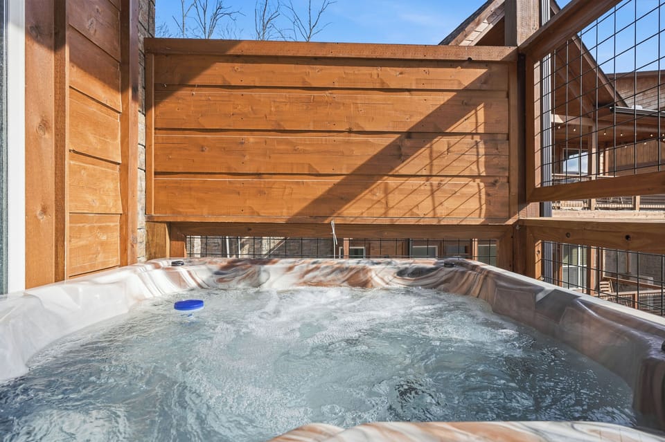 Hot tub soaking under Smoky skies