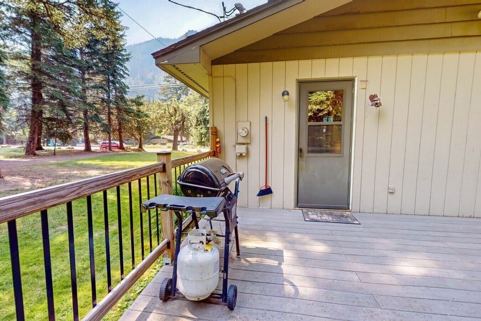 deck at Frazier Lake