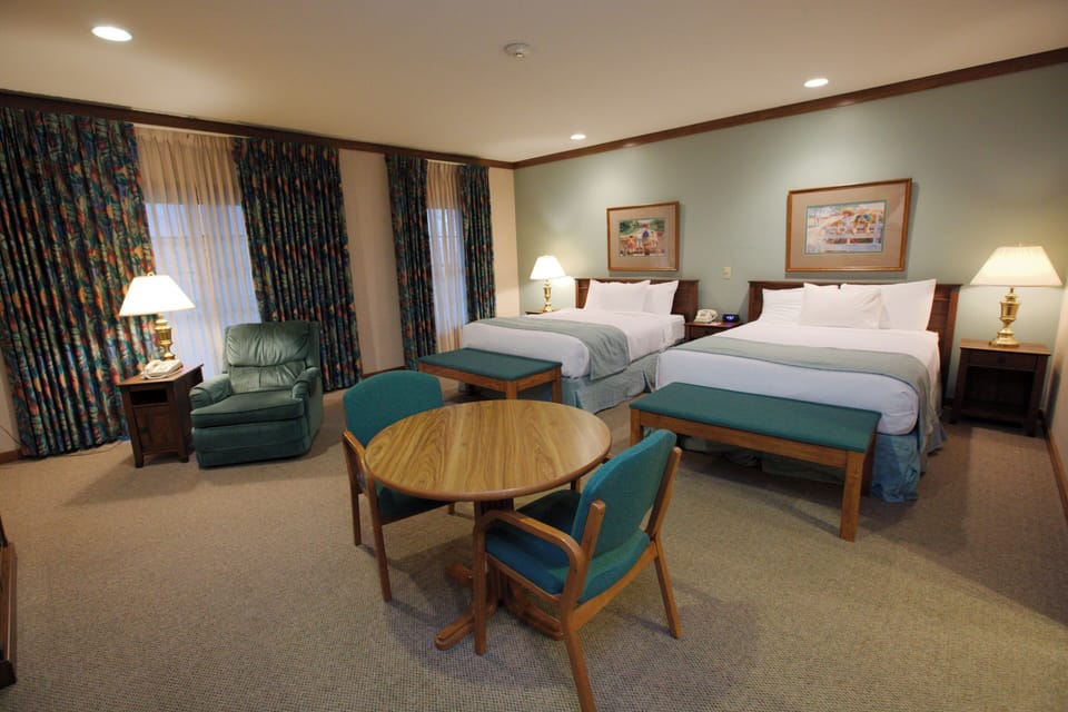 Deluxe Double Room, 2 Queen Beds