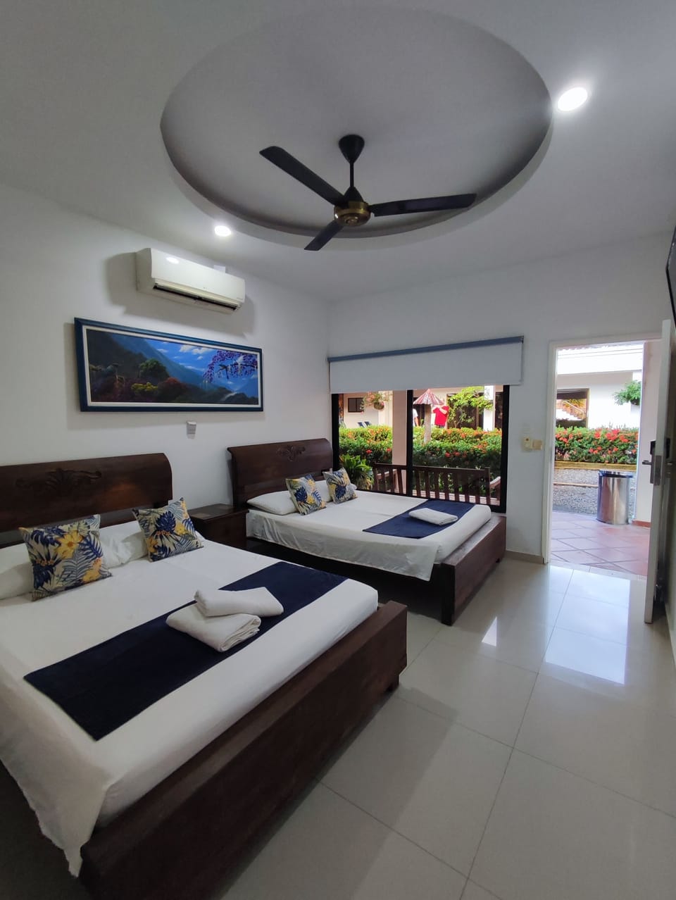 Premium bedding, minibar, in-room safe, free WiFi