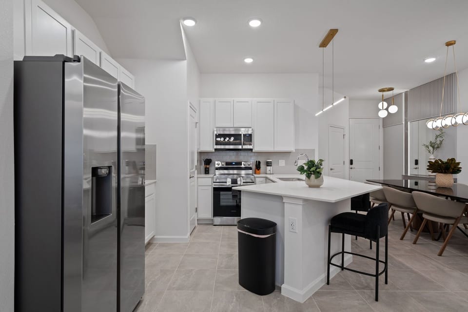 Fully-equipped kitchen