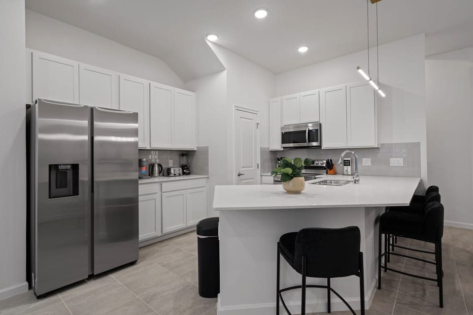 Fully-equipped kitchen