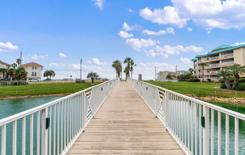 Condo, Multiple Beds (Amalfi Coast 425D) | Miscellaneous