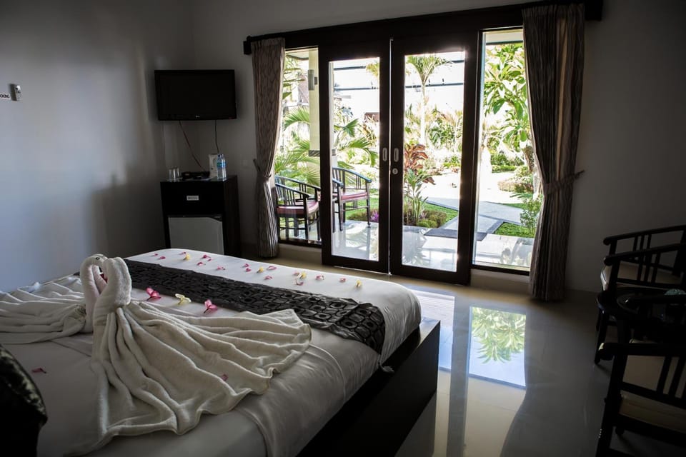 1 bedroom, premium bedding, minibar, in-room safe