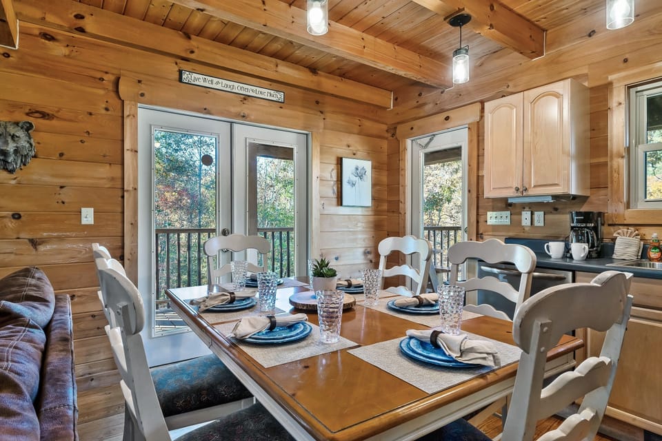 Studio (3 Bedrooms) | Property amenity