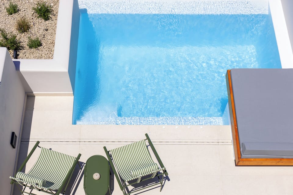 Private pool