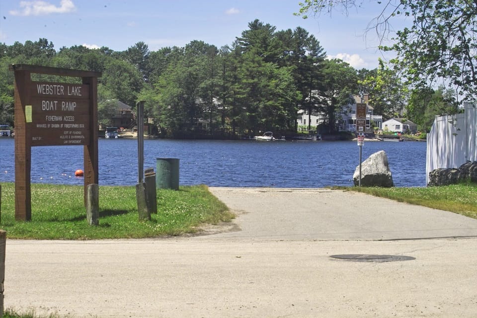 Boat launch and parking directly next door to the house