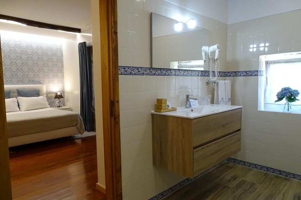 Standard Double or Twin Room | Desk