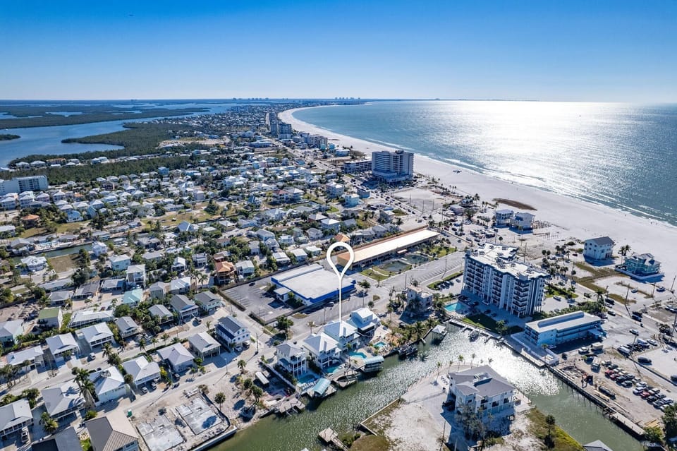 House, Multiple Beds (Beach Nuts) | Aerial view
