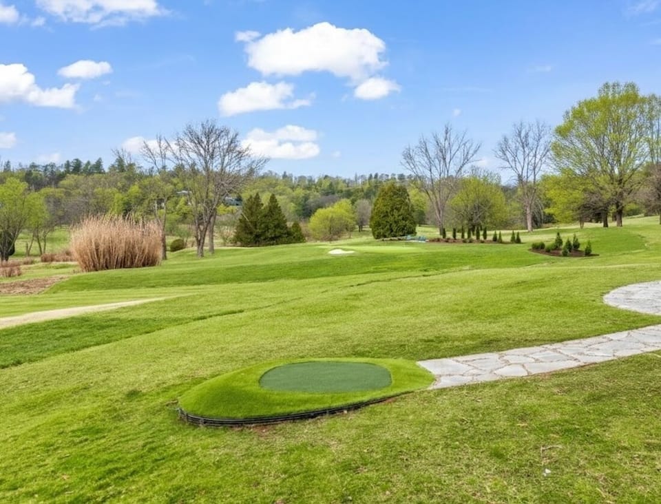 Create your own par-3 challenge or take a shot at our Hole In One Challenge!